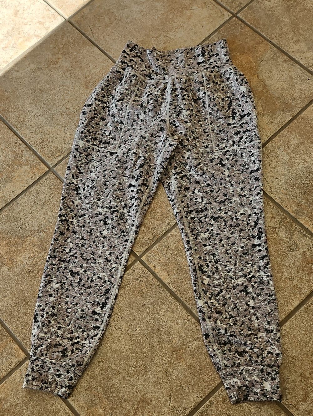 Athleta Women’s High-Waist Printed Jogger Pants - Neutral Multicolor